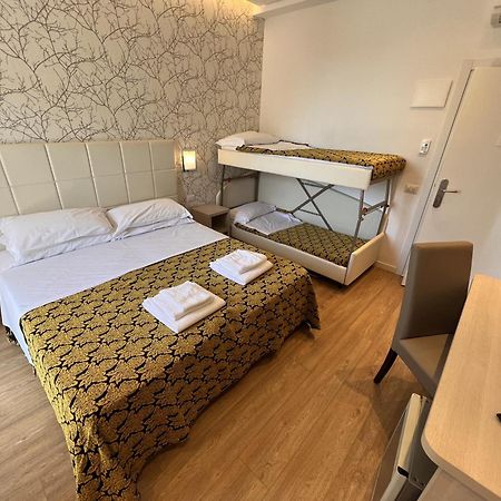 Feel Good Hotel Rimini Værelse billede